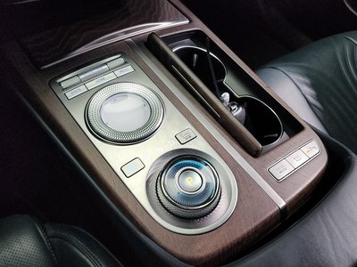 GENESIS G80 (RG3) - 9