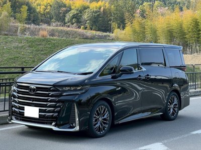 TOYOTA VELLFIRE - 1