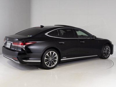 صورة مصغرة 22 لـ 2017 Lexus LS