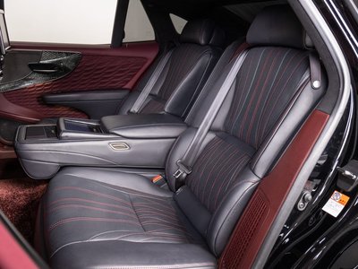 صورة مصغرة 10 لـ 2017 Lexus LS