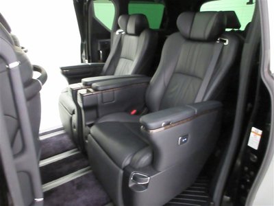 TOYOTA ALPHARD - 9