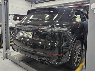 صورة 4 لـ 2022 Porsche CAYENNE