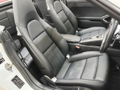 PORSCHE 911 CABRIOLET - 7