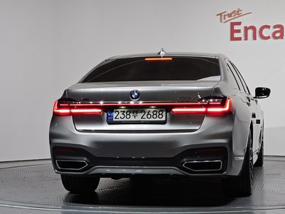BMW 7 SERIES - 4