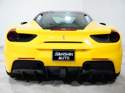 FERRARI 488 - 5