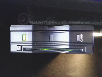 MERCEDES-BENZ E-CLASS - 10