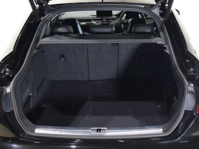 صورة 10 لـ 2019 AUDI RS5 SPORTBACK
