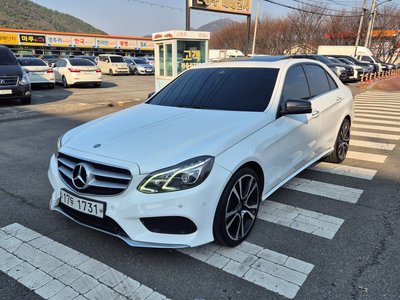 MERCEDES-BENZ E-CLASS - 1