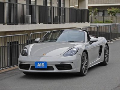 PORSCHE 718 BOXSTER
