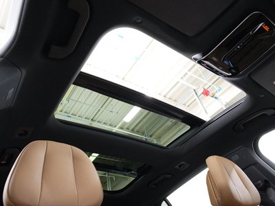 MERCEDES-BENZ E-CLASS - 5