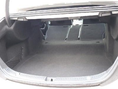 MERCEDES-BENZ E-CLASS - 7