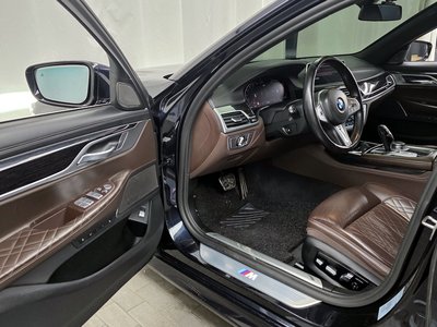 BMW 7 SERIES - 10