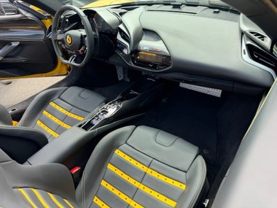FERRARI SF90 - 8