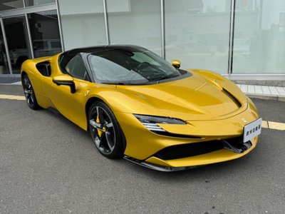 FERRARI SF90 - 1