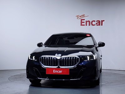 BMW 5 SERIES - 2