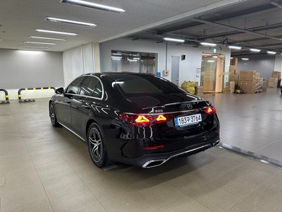 MERCEDES-BENZ E-CLASS - 6