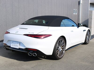 MERCEDES-BENZ SL AMG - 8