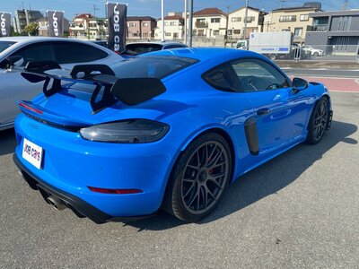 PORSCHE 718 CAYMAN - 9