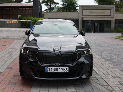 صورة 1 لـ 2025 BMW 5 SERIES