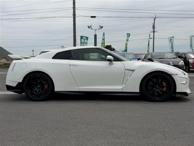 NISSAN GT-R - 7