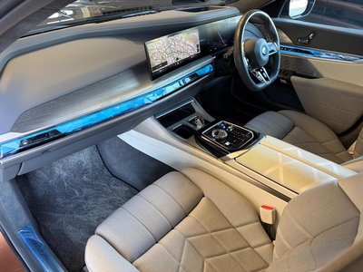 2024 BMW I7 — миниатюра 21