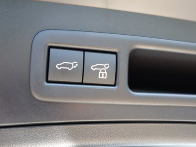 2026 Lexus UX — миниатюра 14