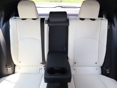 2026 Lexus UX — миниатюра 54