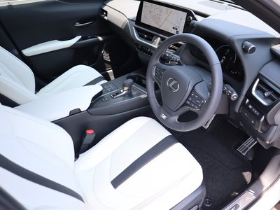 2026 Lexus UX — миниатюра 43
