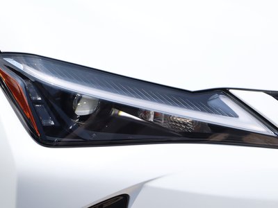 2026 Lexus UX — миниатюра 28