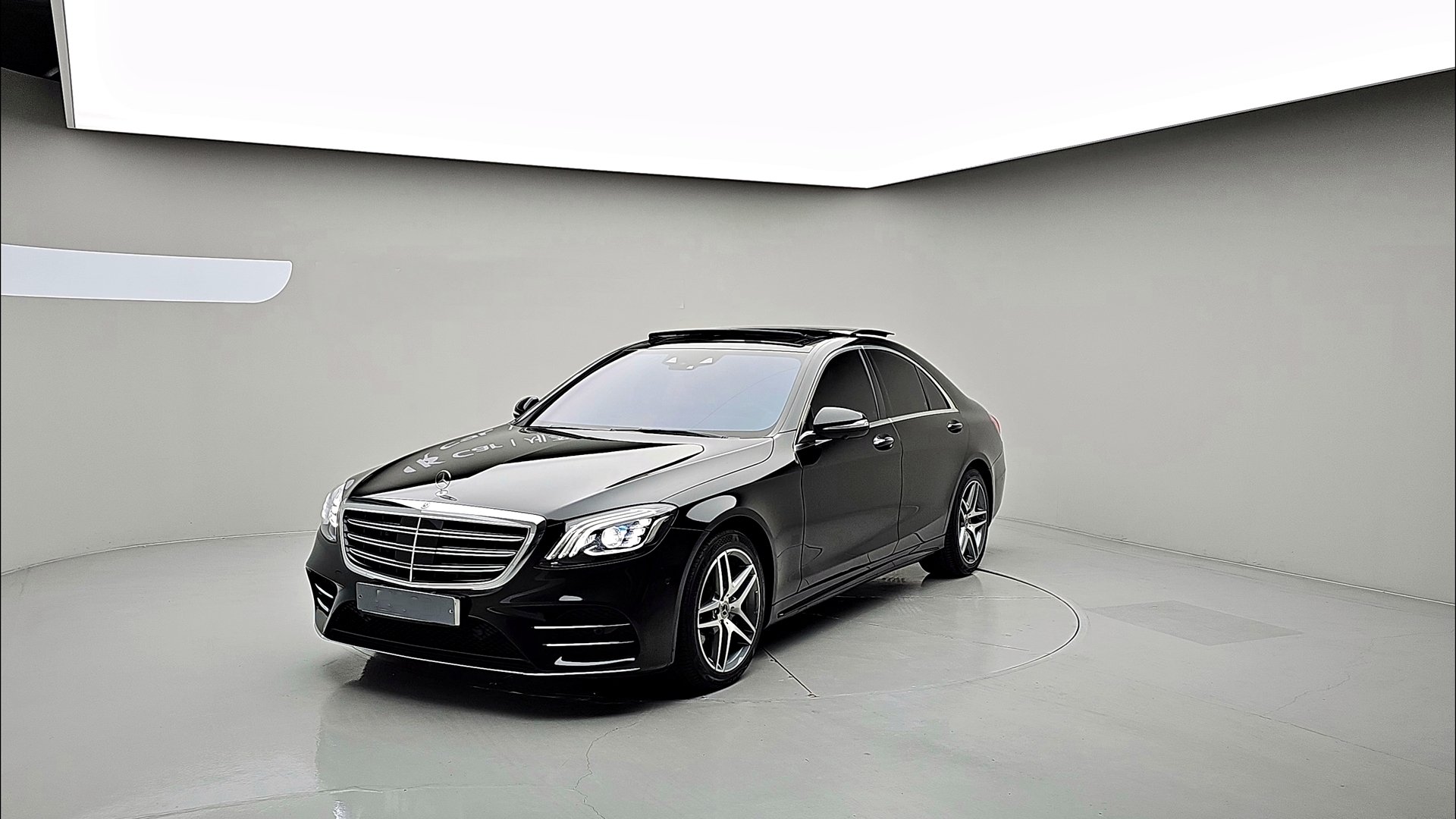 MERCEDES-BENZ S-CLASS - View 1
