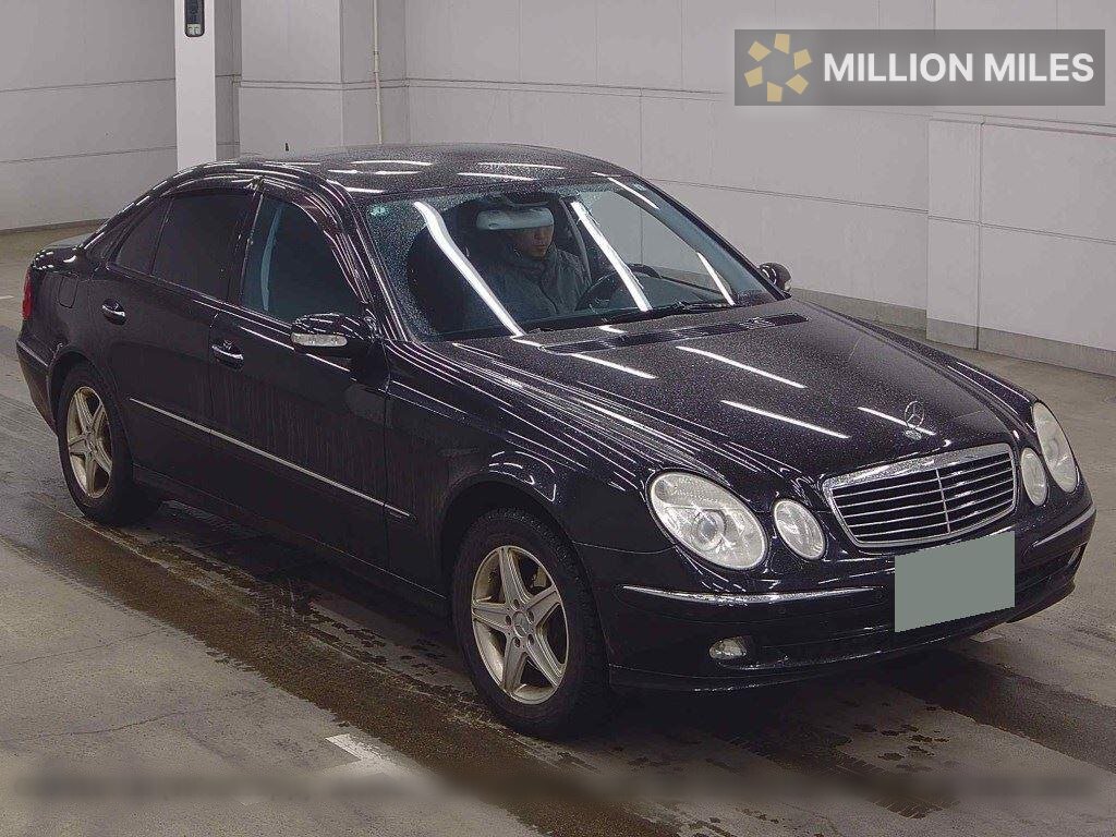 MERCEDES-BENZ E-CLASS - View 1