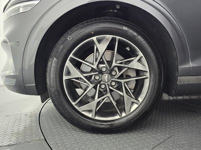 2021 Genesis GV70 photo 6