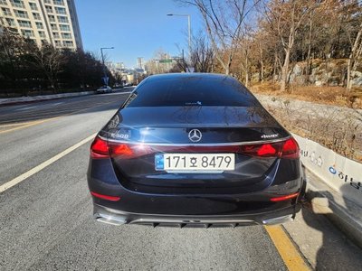 MERCEDES-BENZ E-CLASS - 2