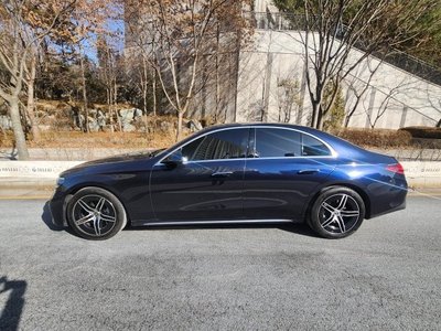 MERCEDES-BENZ E-CLASS - 4