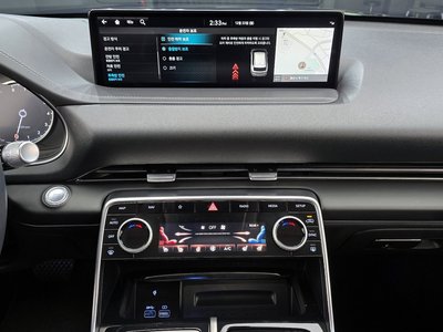2022 Genesis GV80 thumbnail 15