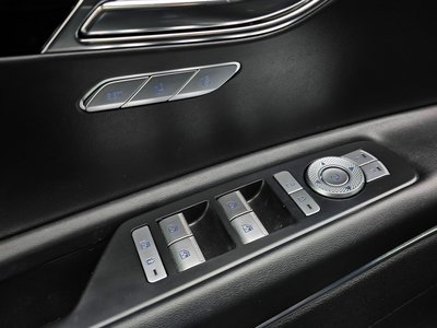 2022 Genesis GV80 thumbnail 18