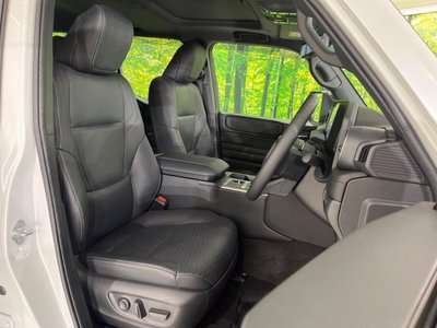 TOYOTA LAND CRUISER 250 - 7