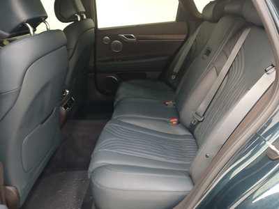 GENESIS G80 (RG3) - 10