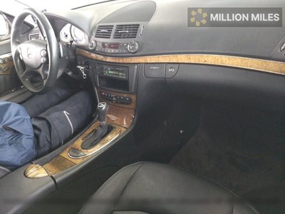 MERCEDES-BENZ E-CLASS - 3