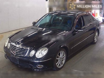 MERCEDES-BENZ E-CLASS - 4