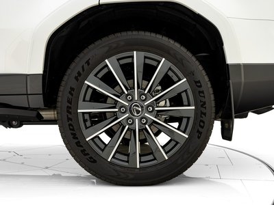 2025 Lexus GX thumbnail 13
