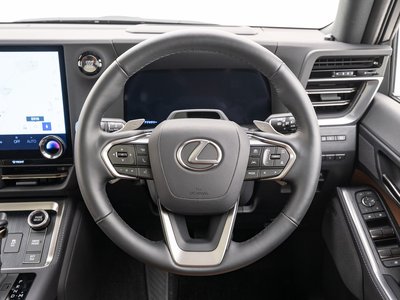 2025 Lexus GX thumbnail 21