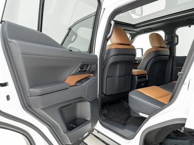 2025 Lexus GX thumbnail 34