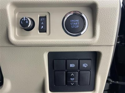 TOYOTA LAND CRUISER PRADO - 8