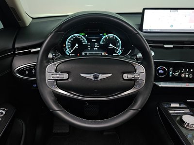 2021 Genesis GV70 — миниатюра 13