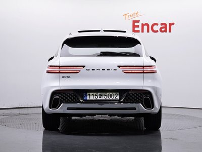 صورة 3 لـ 2021 Genesis GV70
