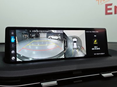 2021 Genesis GV70 — миниатюра 15