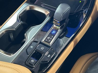 صورة مصغرة 37 لـ 2025 Lexus NX