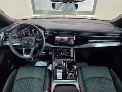 AUDI Q8 - 4