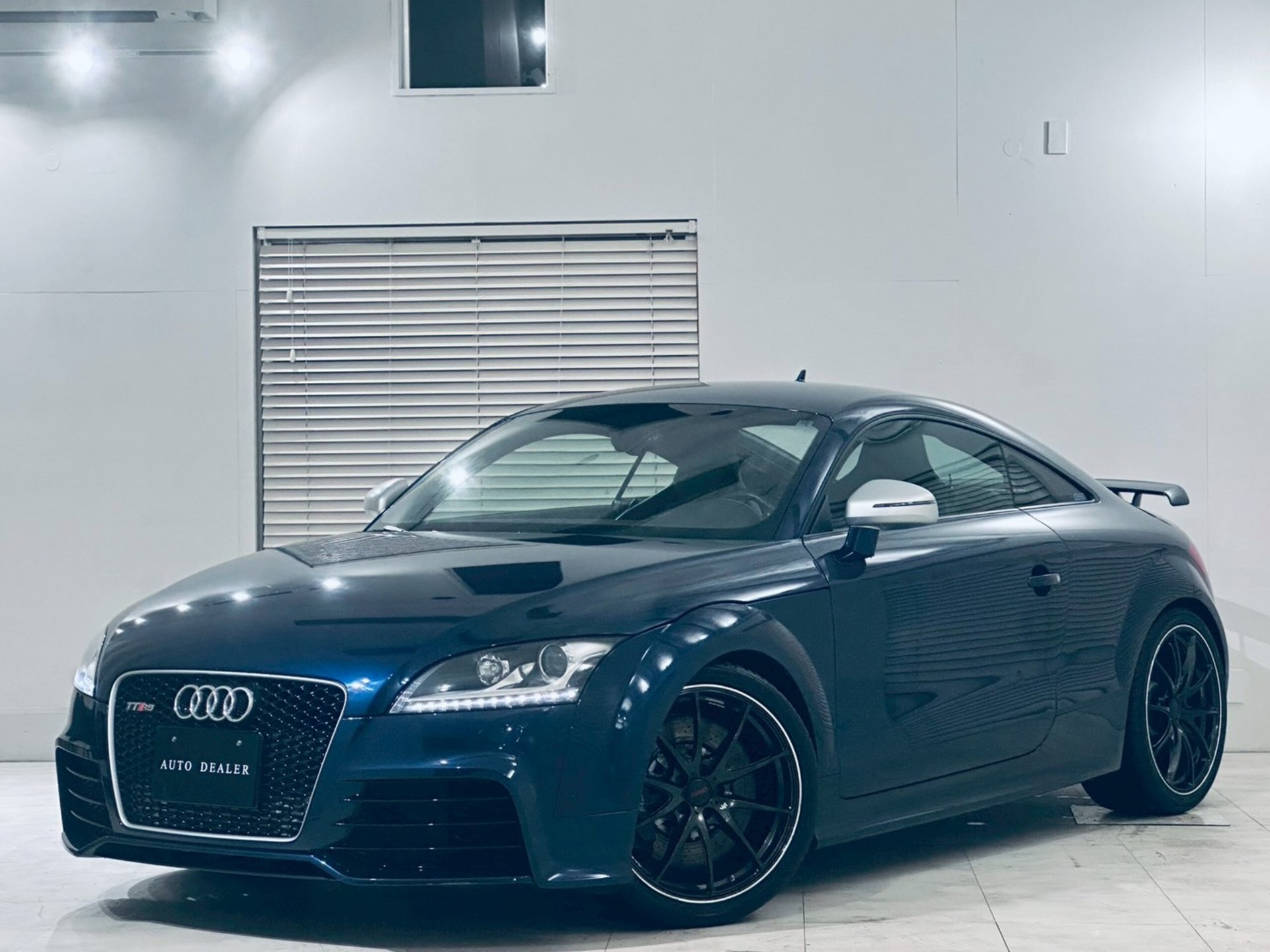 AUDI TT RS COUPE - View 1